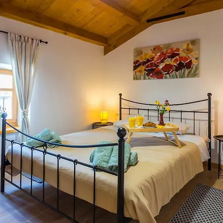 Maison d'hôtes Kristina In Burici 4*