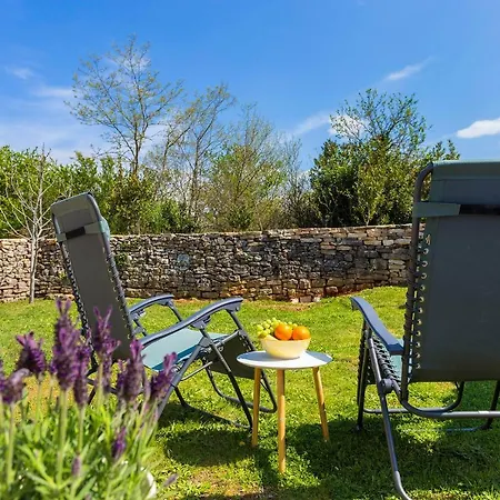 Maison d'hôtes Kristina In Burici 4*