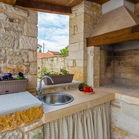 Maison d'hôtes Kristina In Burici